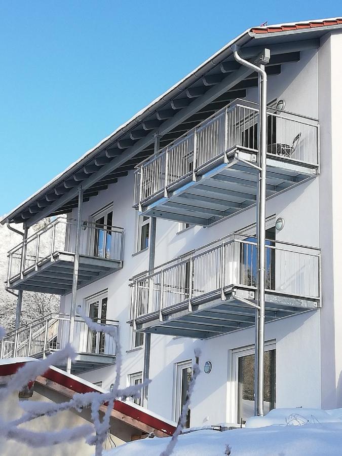 Fraenkische Linie - Radspitz-Ferienwohnungen Marktrodach エクステリア 写真