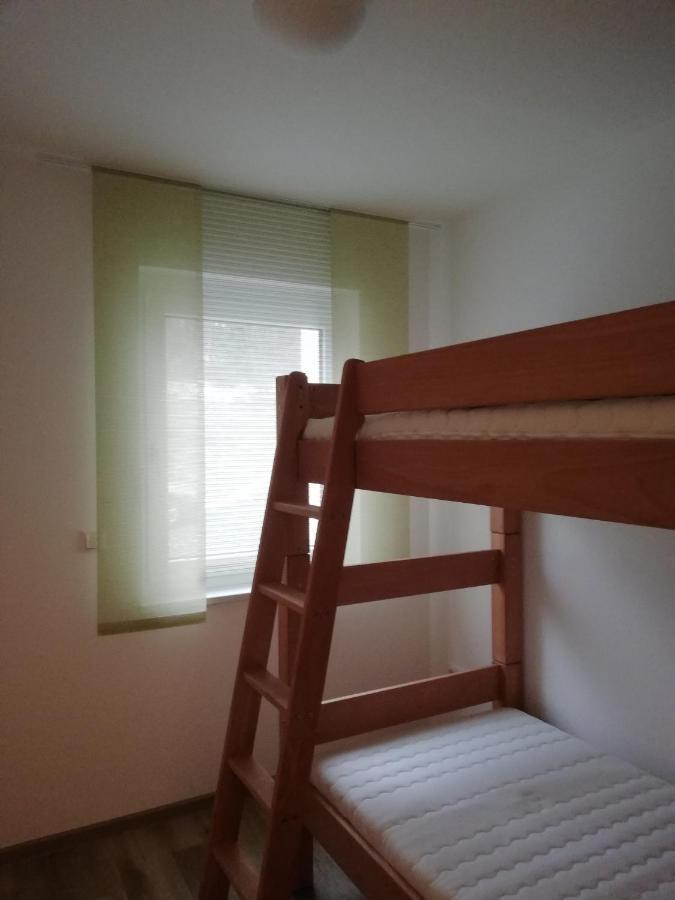 Fraenkische Linie - Radspitz-Ferienwohnungen Marktrodach エクステリア 写真