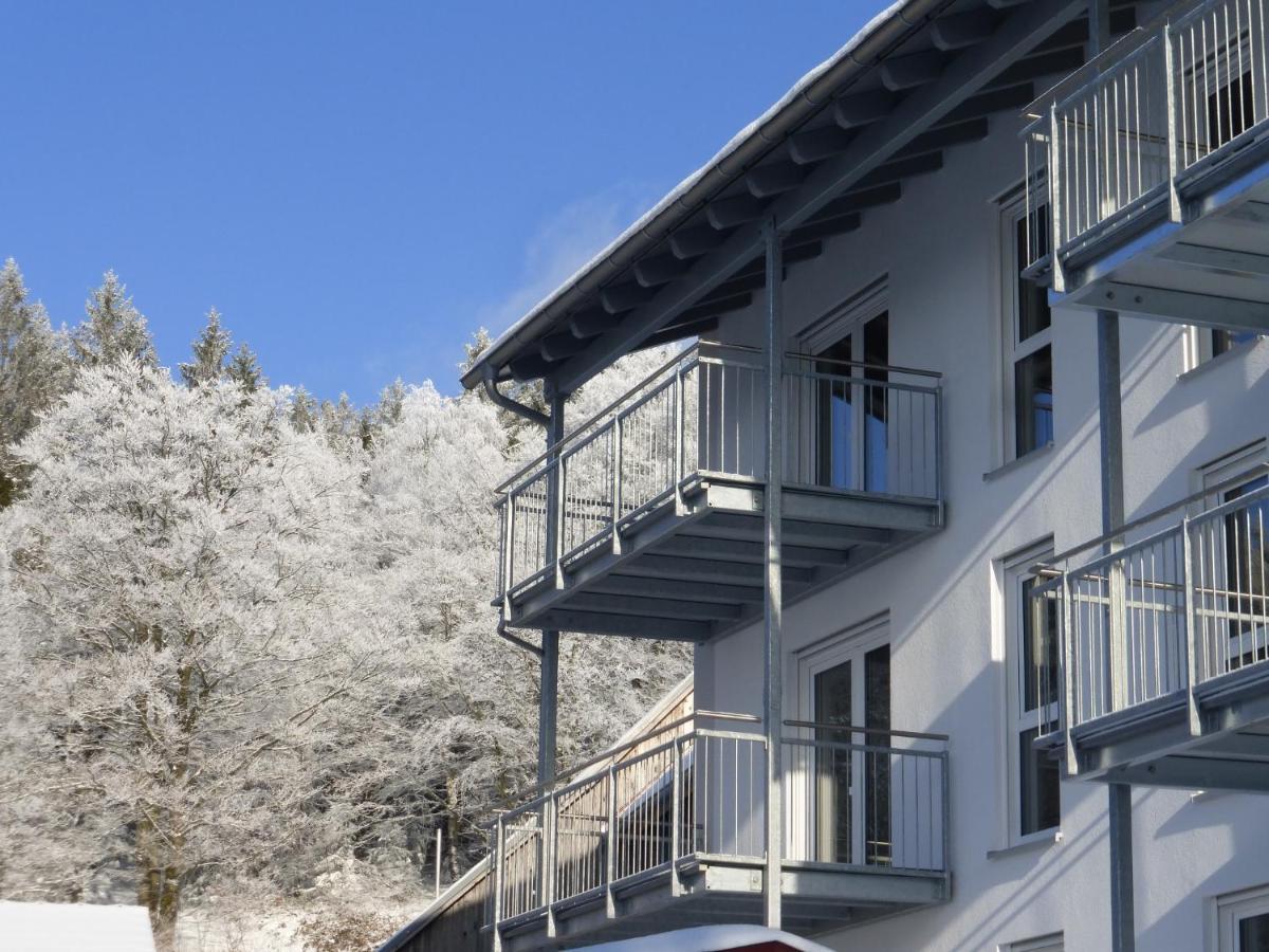 Fraenkische Linie - Radspitz-Ferienwohnungen Marktrodach エクステリア 写真