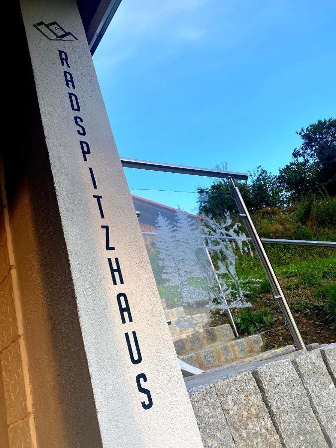 Fraenkische Linie - Radspitz-Ferienwohnungen Marktrodach エクステリア 写真
